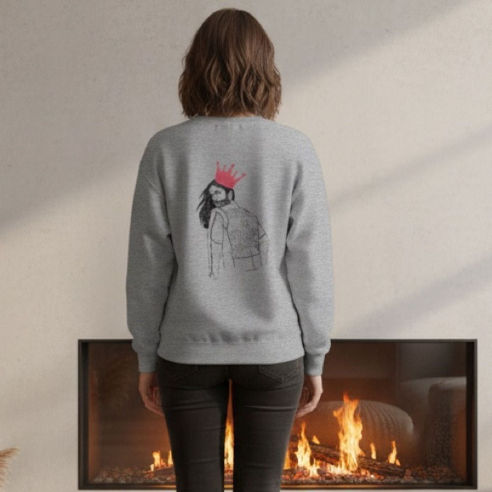 NWT Queer Eye Gray Graphic Sweatshirt Embroidered“Queen of Everything” - Size M